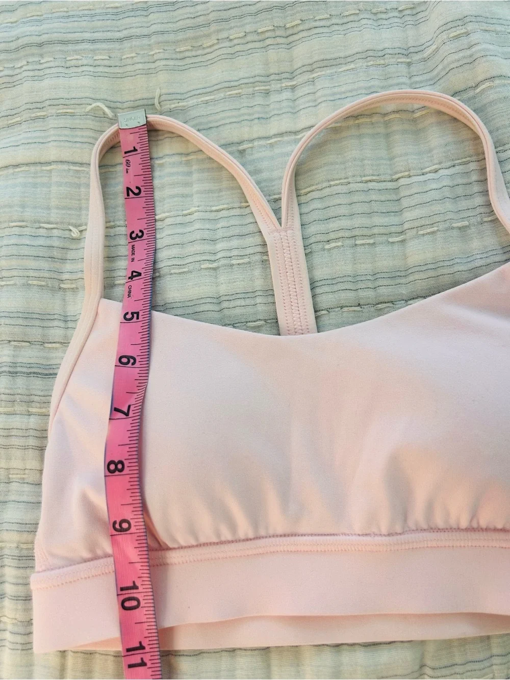lululemon athletica Women’s Pale Pink T-Back Sports Bra Size XS